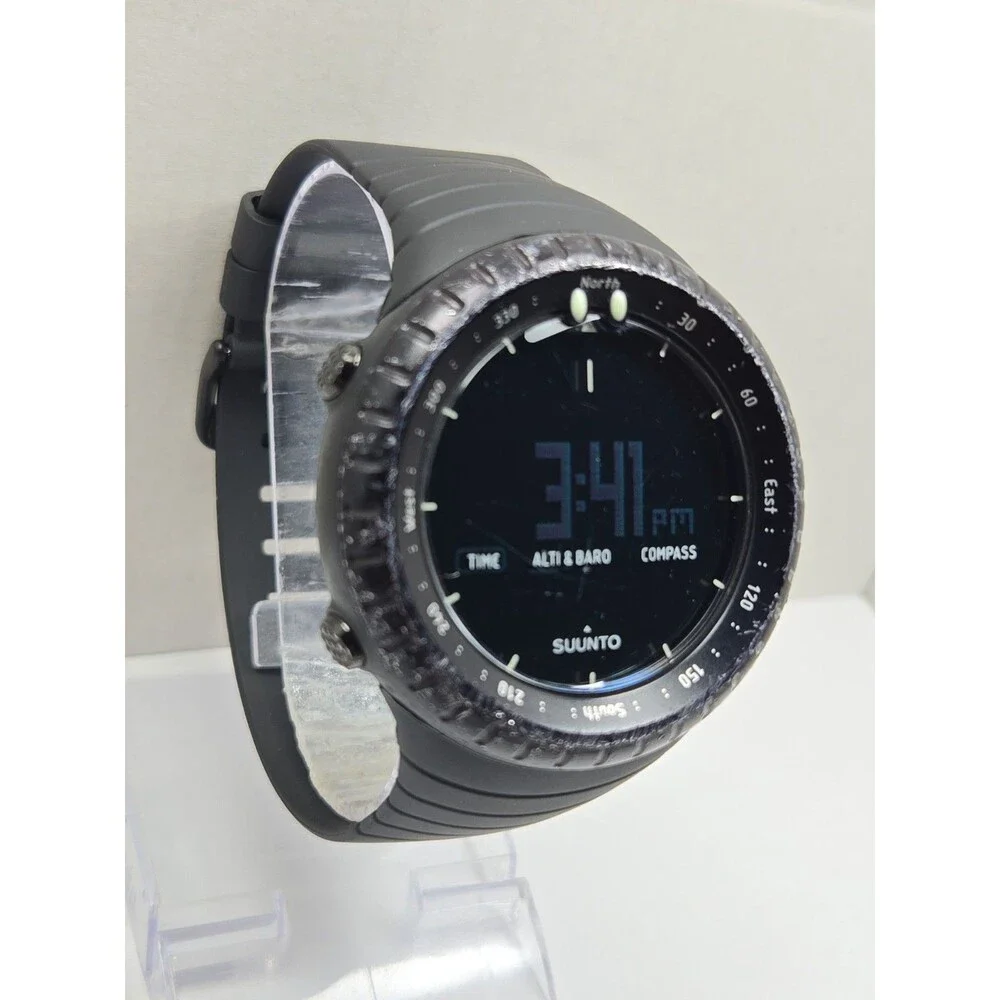 Suunto Core All Black Mens Digital Watch Altimeter Barometer Compass New Battery